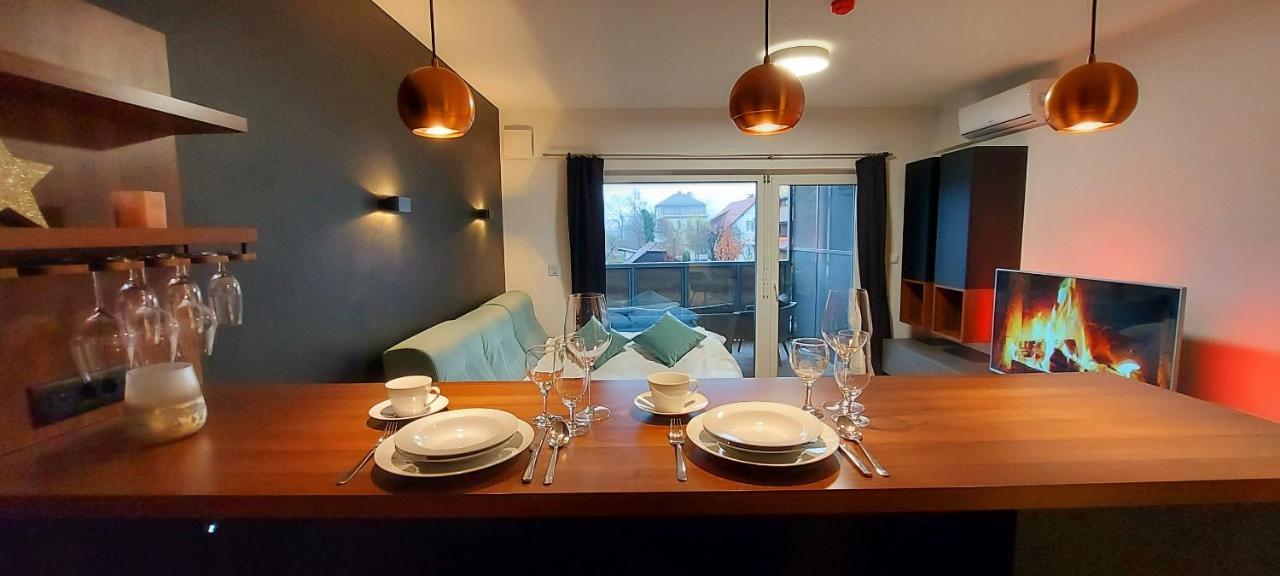 Bed & Breakfast Rezidenca Pipanova Ljubljana Exteriör bild