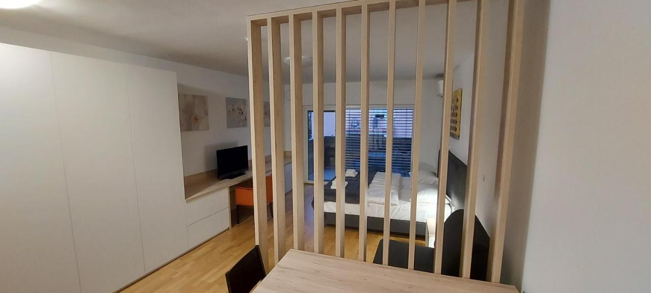 Bed & Breakfast Rezidenca Pipanova Ljubljana Exteriör bild