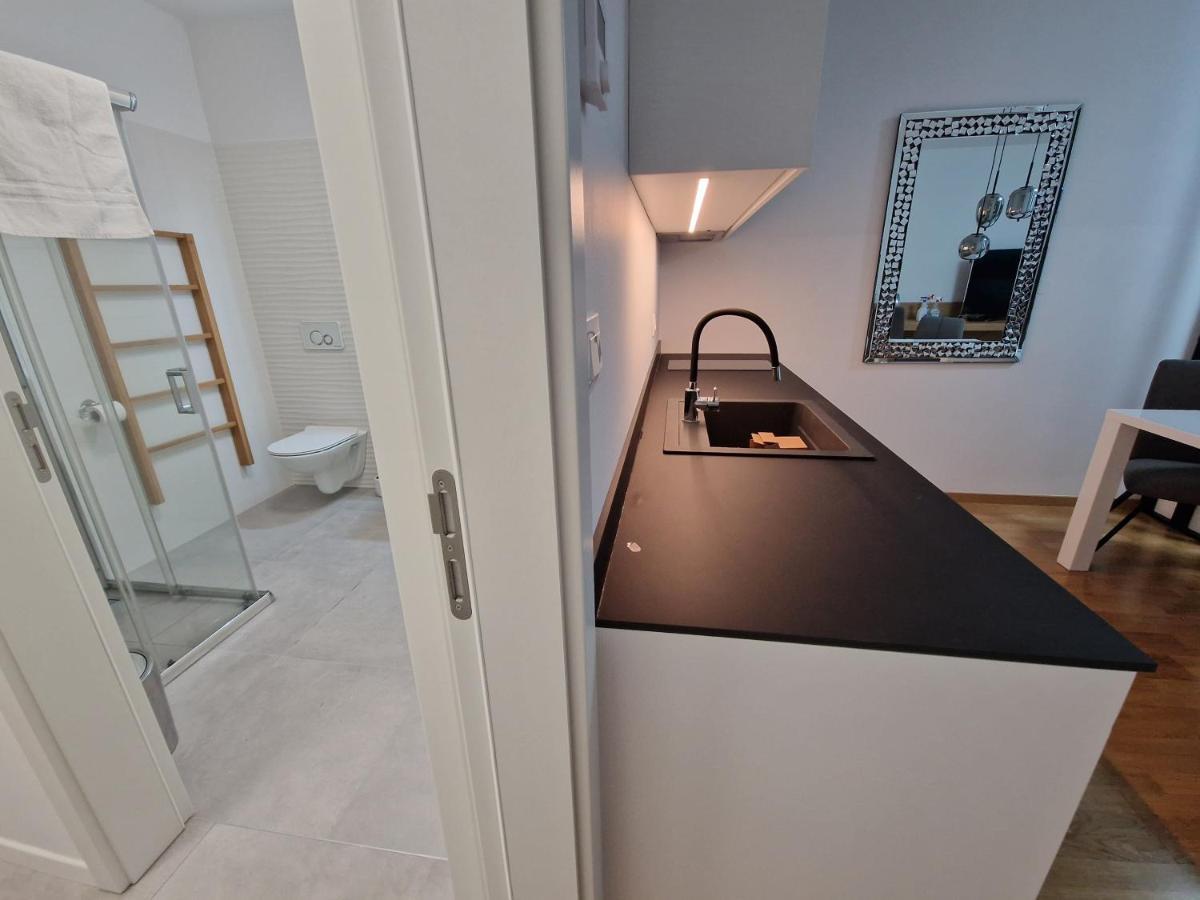 Bed & Breakfast Rezidenca Pipanova Ljubljana Exteriör bild